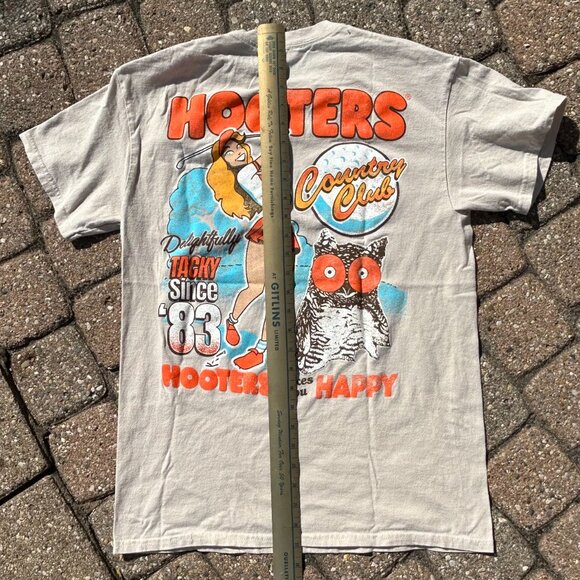 Hooters Country Club T Shirt Sz M - Picture 8 of 9